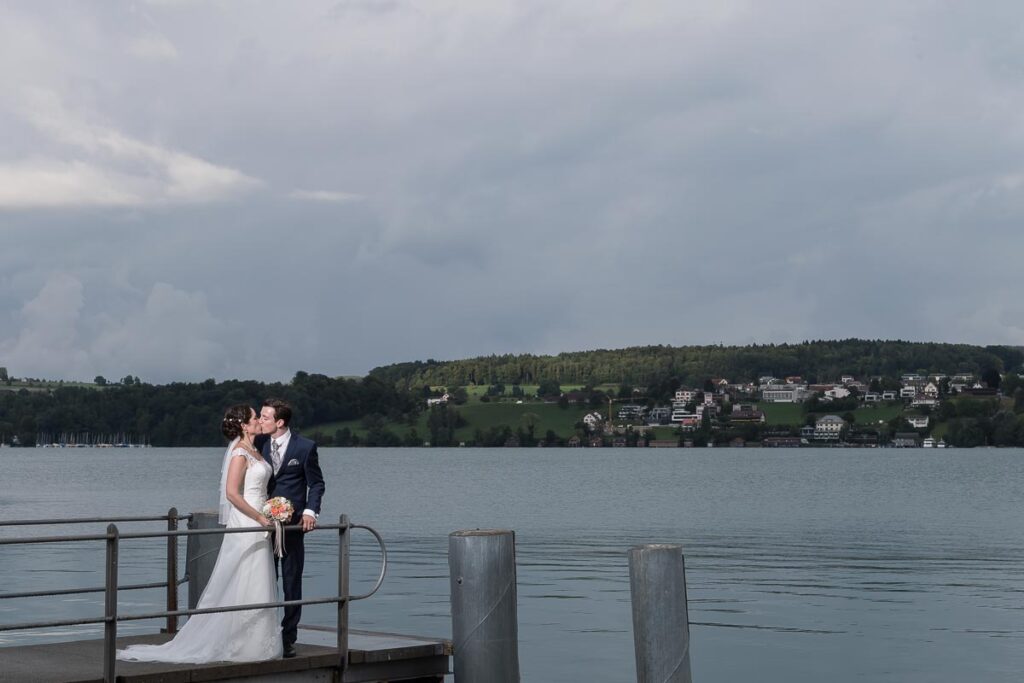 Trauung Schloss Heidegg Gelfingen Apero Schloss Heidegg Gelfingen Nachtessen Hotel Restaurant Schifflände Birrwil Hochzeitsfotograf Luzern Hochzeitsfotograf Aargau