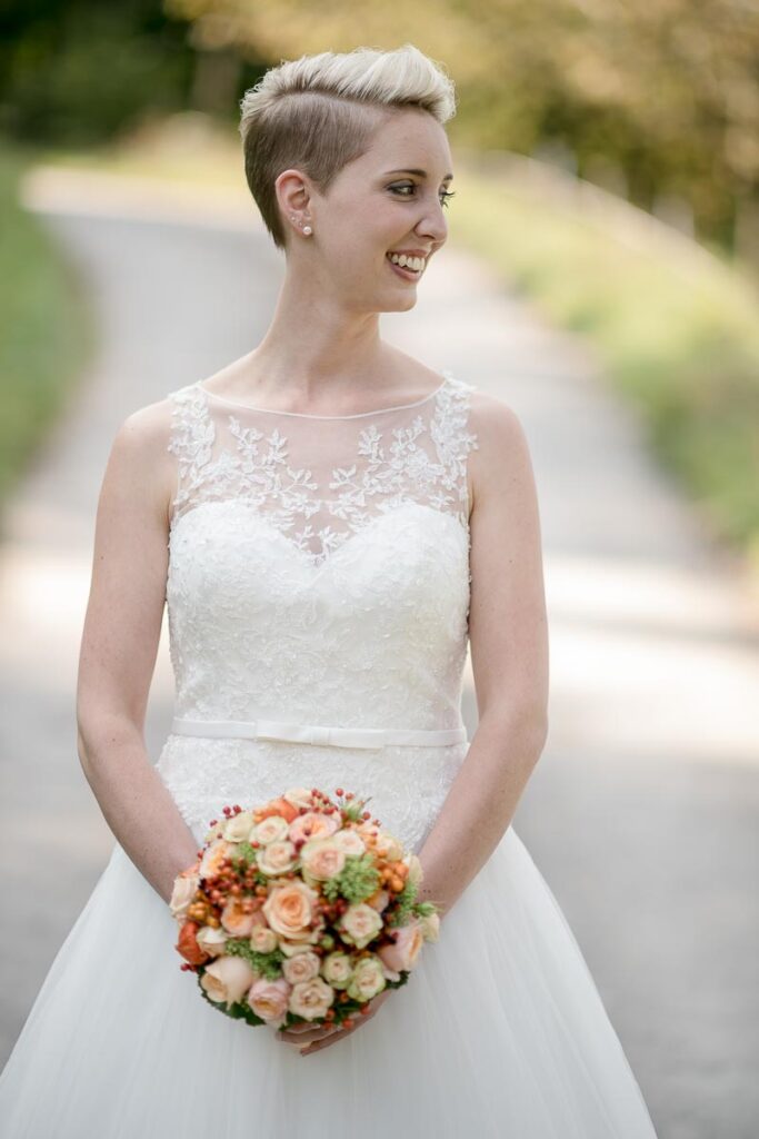 Hochzeit im Höfli in Stans mit anschliessendem Apero Fotoshooting mit Brautpaar in Buochs im Neuseeland Hochzeitsfest in Beckenried Hochzeitsfotograf Nidwalden