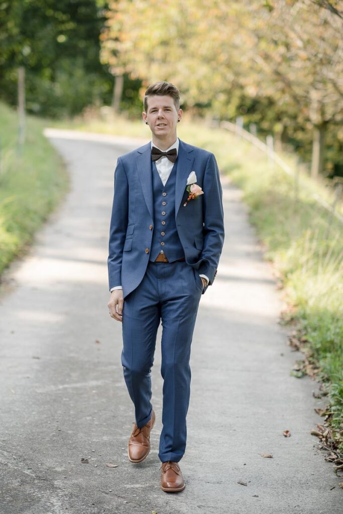Hochzeit im Höfli in Stans mit anschliessendem Apero Fotoshooting mit Brautpaar in Buochs im Neuseeland Hochzeitsfest in Beckenried Hochzeitsfotograf Nidwalden