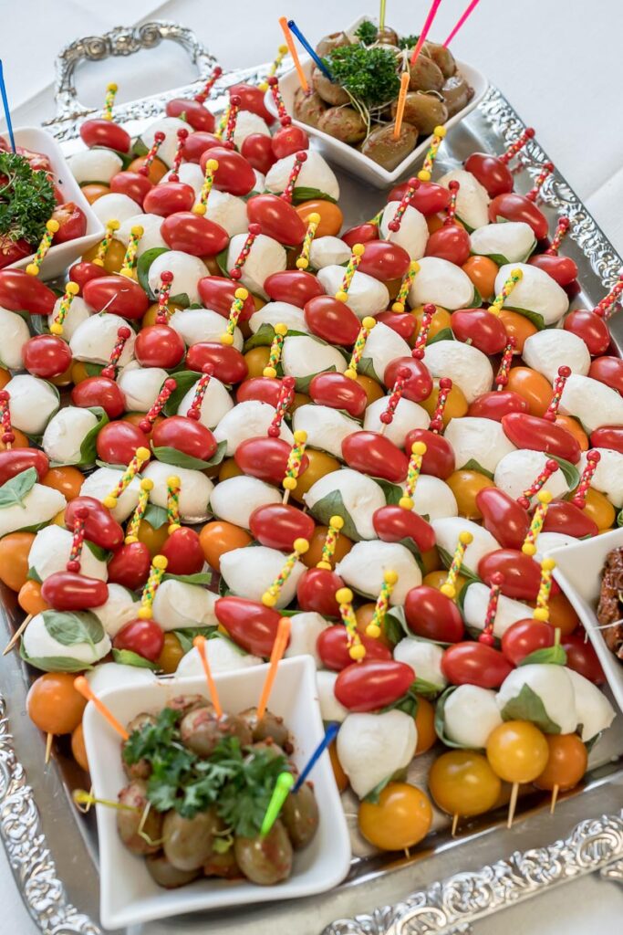 Hochzeit im Höfli in Stans mit anschliessendem Apero Fotoshooting mit Brautpaar in Buochs im Neuseeland Hochzeitsfest in Beckenried Hochzeitsfotograf Nidwalden