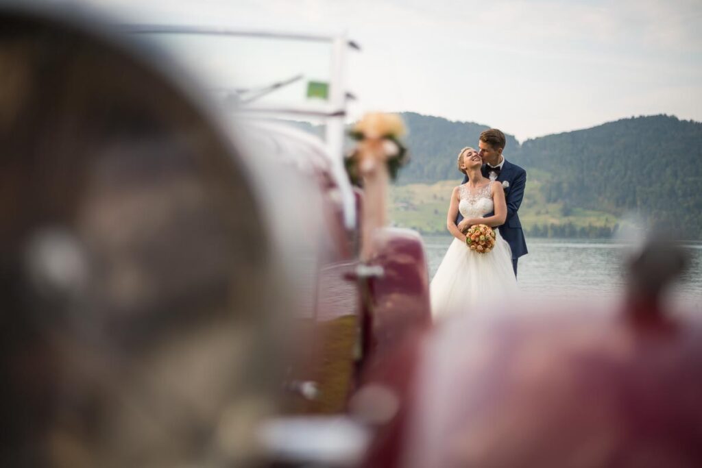 Hochzeit im Höfli in Stans mit anschliessendem Apero Fotoshooting mit Brautpaar in Buochs im Neuseeland Hochzeitsfest in Beckenried Hochzeitsfotograf Nidwalden