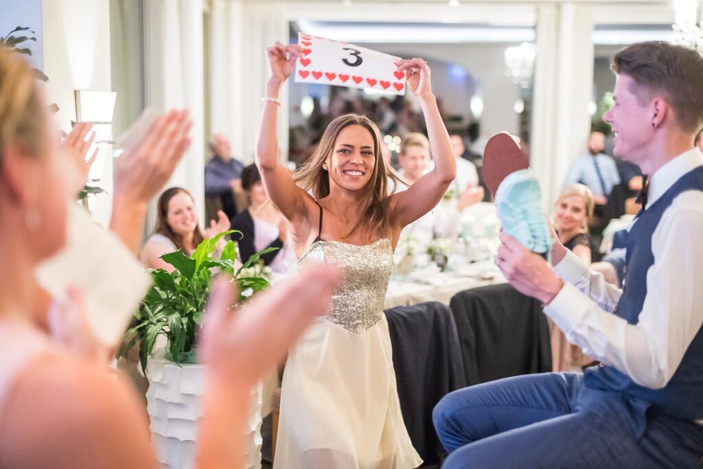 Hochzeit im Höfli in Stans mit anschliessendem Apero Fotoshooting mit Brautpaar in Buochs im Neuseeland Hochzeitsfest in Beckenried Hochzeitsfotograf Nidwalden
