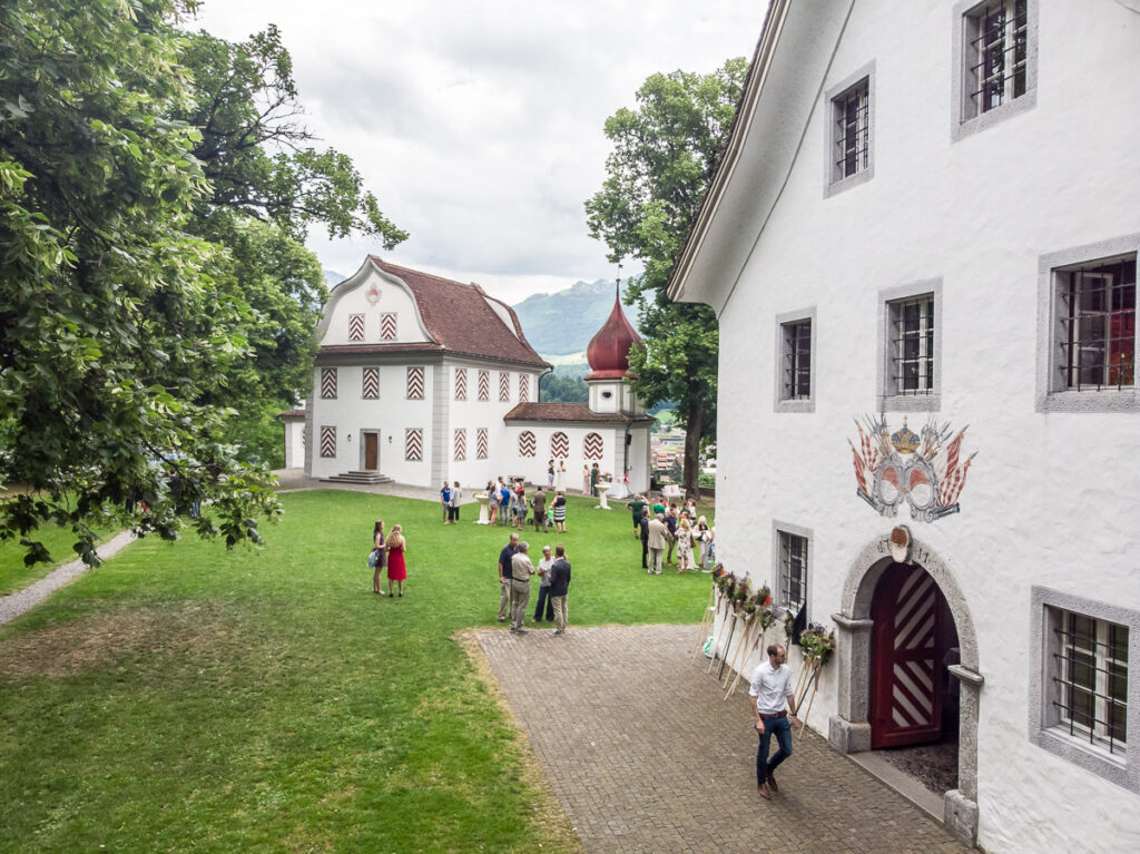 Hochzeit Haus am See Hochzeit in Kastanienbaum im Haus am See Hochzeitsfotoraf Luzern