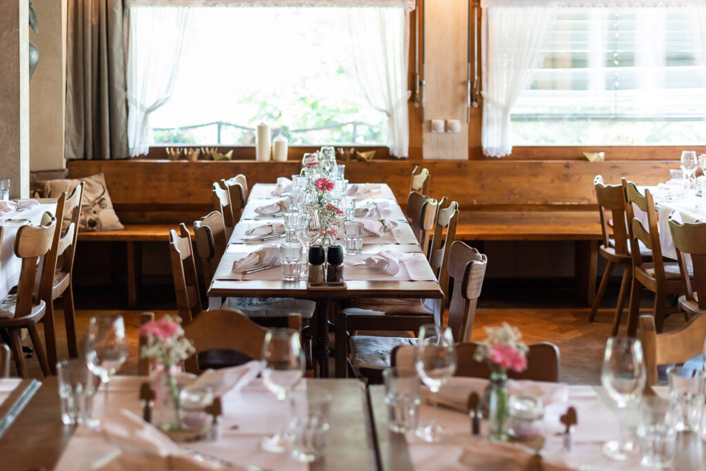 Trauung im Höfli in Stans Hochzeitsfest in Lungern Obwalden Hochzeitsfotograf Obwalden Hochzeitsfotograf Nidwalden