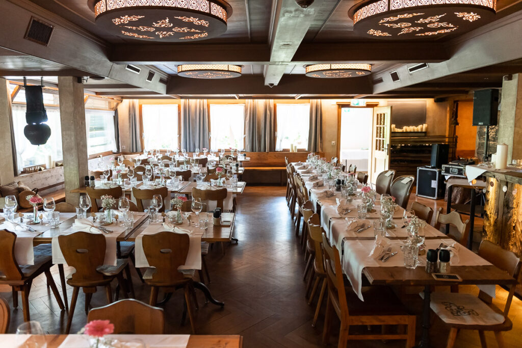 Trauung im Höfli in Stans Hochzeitsfest in Lungern Obwalden Hochzeitsfotograf Obwalden Hochzeitsfotograf Nidwalden