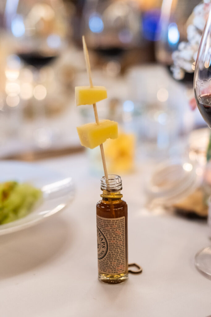 Trauung im Höfli in Stans Hochzeitsfest in Lungern Obwalden Hochzeitsfotograf Obwalden Hochzeitsfotograf Nidwalden