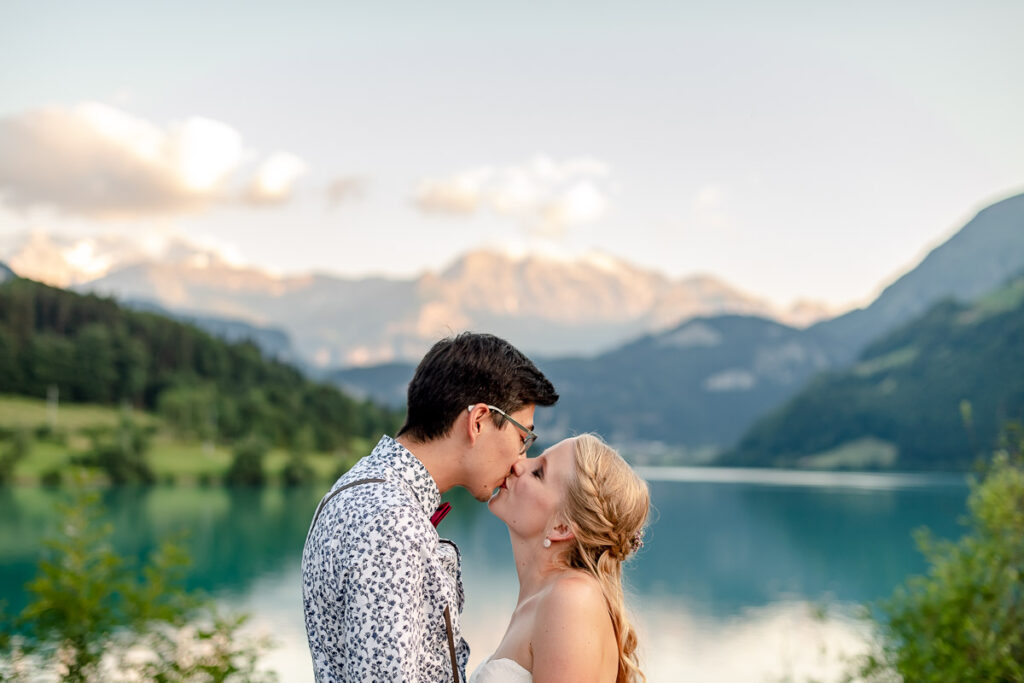Trauung im Höfli in Stans Hochzeitsfest in Lungern Obwalden Hochzeitsfotograf Obwalden Hochzeitsfotograf Nidwalden