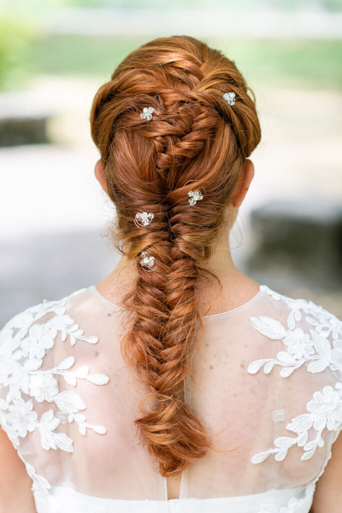 Standesamtliche Hochzeit in Stansstad Hochzeitsshooting im Aawasseregg in Buochs und kirchliche Trauung in St Jost Kapelle in Ennetbürgen