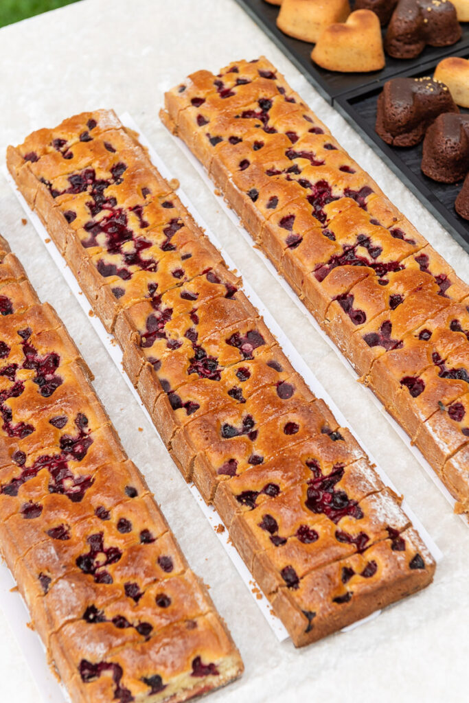 Standesamtliche Hochzeit in Stansstad Hochzeitsshooting im Aawasseregg in Buochs und kirchliche Trauung in St Jost Kapelle in Ennetbürgen