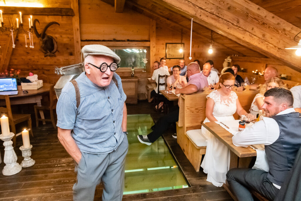 Standesamtliche Hochzeit in Stansstad Hochzeitsshooting im Aawasseregg in Buochs und kirchliche Trauung in St Jost Kapelle in Ennetbürgen