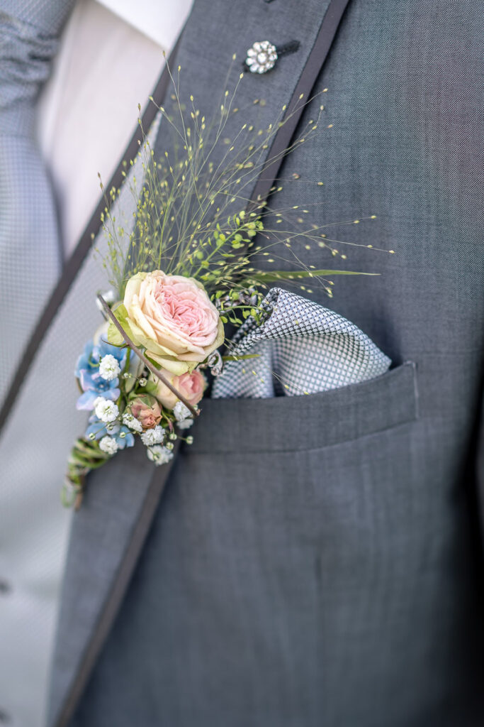 Hochzeit Obwalden Hochzeitsfotograf Zentralschweiz Hochzeitspaar Braut Bräutigam Landenberg Sarnen