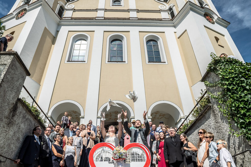 Hochzeit Obwalden Hochzeitsfotograf Zentralschweiz Hochzeitspaar Braut Bräutigam Landenberg Sarnen