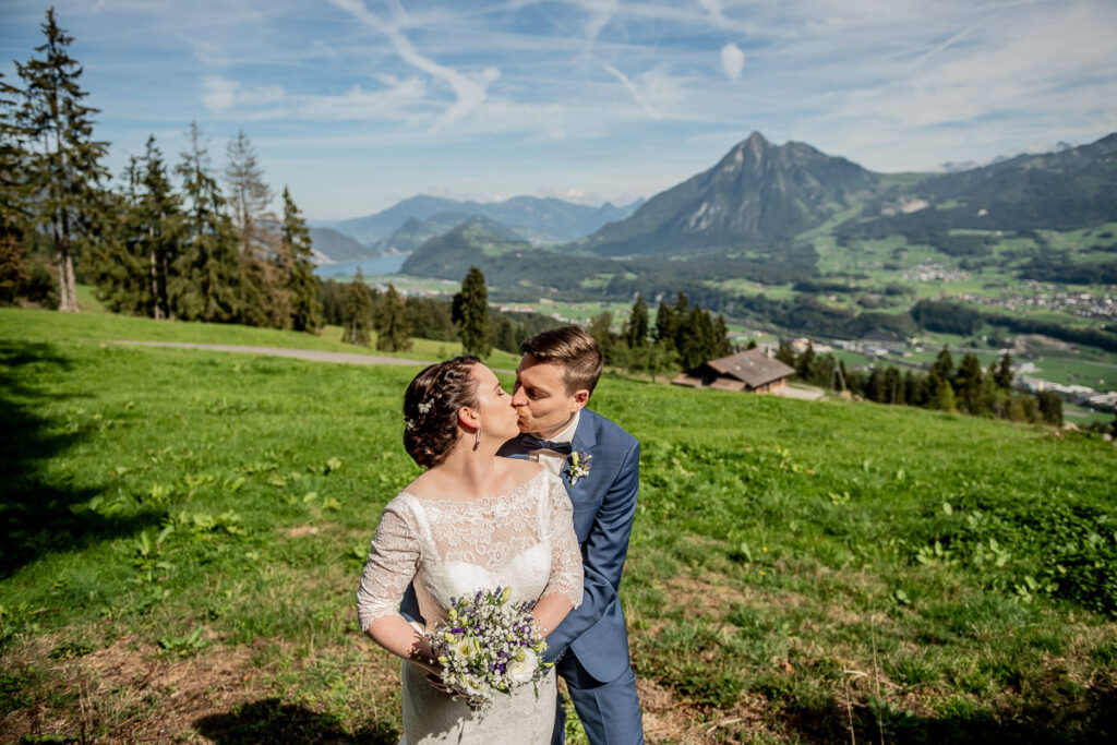 Hochzeit Obwalden Ramersberg Hochzeitsfeier Rossstall Emmenbrücke Hochzeitsfotograf Zentralschweiz