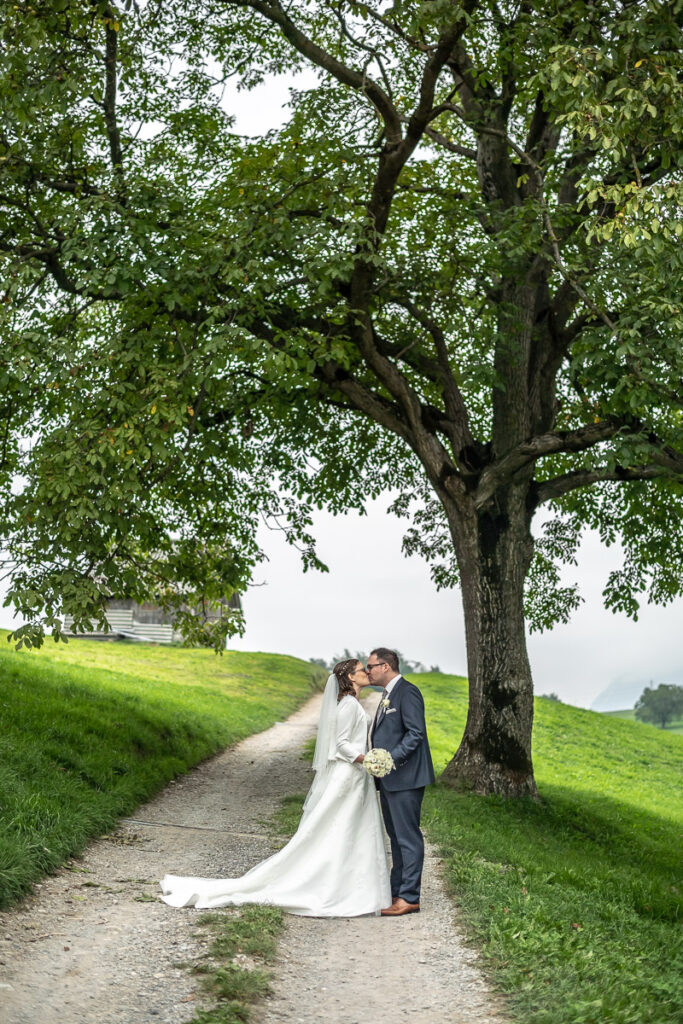 Hochzeit Obwalden Paxomontana Flüeli Ranft Hochzeitsfotograf Hochzeitsfeier Hochzeitspaar Hochzeitstag Sachseln Hochzeitsfotograf Obwalden