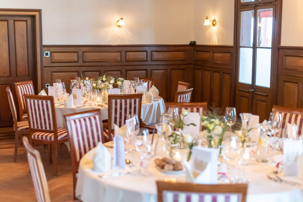 Hochzeit Obwalden Paxomontana Flüeli Ranft Hochzeitsfotograf Hochzeitsfeier Hochzeitspaar Hochzeitstag Sachseln Hochzeitsfotograf Obwalden