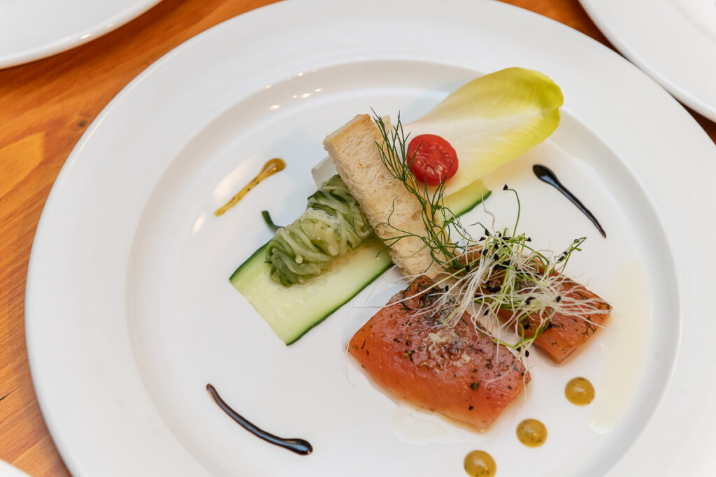 Hochzeit Obwalden Paxomontana Flüeli Ranft Hochzeitsfotograf Hochzeitsfeier Hochzeitspaar Hochzeitstag Sachseln Hochzeitsfotograf Obwalden