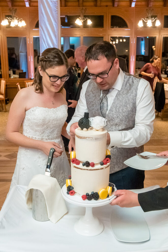 Hochzeit Obwalden Paxomontana Flüeli Ranft Hochzeitsfotograf Hochzeitsfeier Hochzeitspaar Hochzeitstag Sachseln Hochzeitsfotograf Obwalden