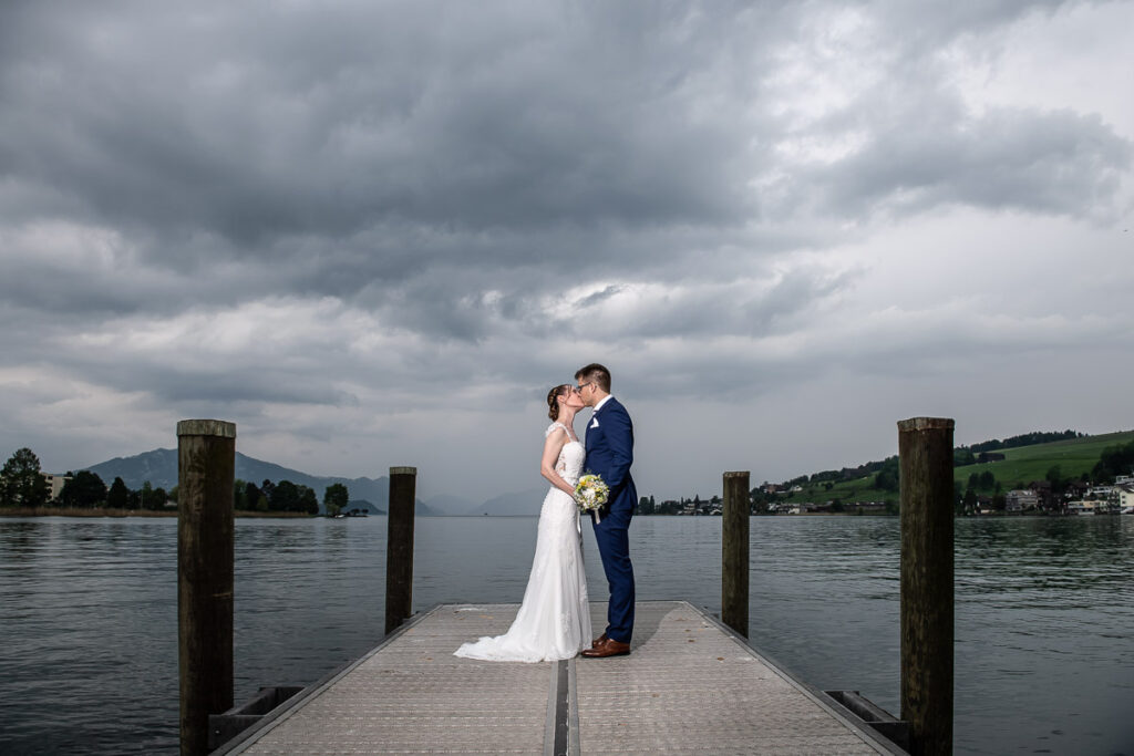 Hochzeit auf Hof Landschi in Küssnacht Kanton Schwyz Hochzeitsfotograf Schwyz