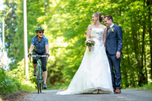 Hochzeit in Ennetmoos Hochzeitsfeier in Flora Alpina in Vitznau Hochzeitsfotograf Luzern Hochzeitsfotograf Nidwalden