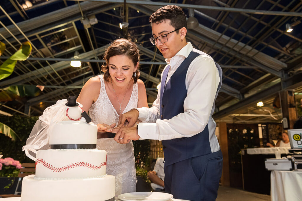 Hochzeitsfest im Heini Luzern Hochzeit Standesamt in Sarnen Hochzeitsshooting Dreilindenpark Luzern Hochzeitsfeier Heini AG Luzern Hochzeitsfotograf Luzern Hochzeitsfotograf Obwalden
