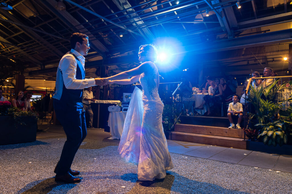 Hochzeitsfest im Heini Luzern Hochzeit Standesamt in Sarnen Hochzeitsshooting Dreilindenpark Luzern Hochzeitsfeier Heini AG Luzern Hochzeitsfotograf Luzern Hochzeitsfotograf Obwalden