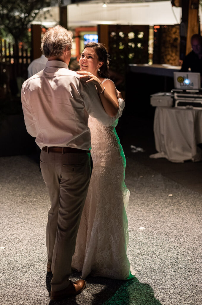 Hochzeitsfest im Heini Luzern Hochzeit Standesamt in Sarnen Hochzeitsshooting Dreilindenpark Luzern Hochzeitsfeier Heini AG Luzern Hochzeitsfotograf Luzern Hochzeitsfotograf Obwalden