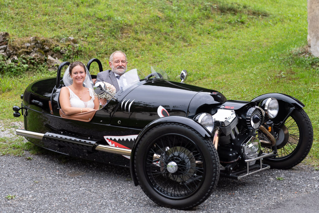 Hochzeit in der Kappelle Sankt NIklausen in Obwalden Hochzeitsfest im Wilerbädli in Wilen Obwalden Hochzeitsfotograf Obwalden