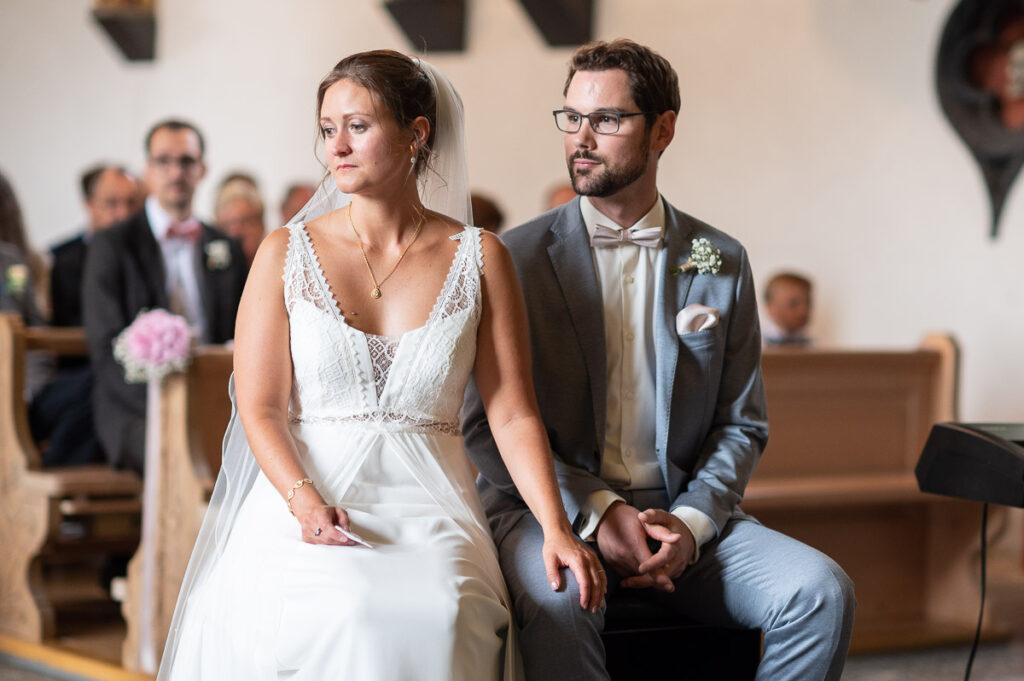 Hochzeit in der Kappelle Sankt NIklausen in Obwalden Hochzeitsfest im Wilerbädli in Wilen Obwalden Hochzeitsfotograf Obwalden