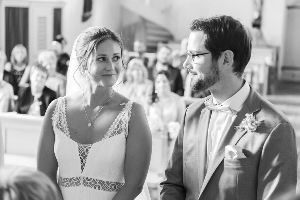 Hochzeit in der Kappelle Sankt NIklausen in Obwalden Hochzeitsfest im Wilerbädli in Wilen Obwalden Hochzeitsfotograf Obwalden