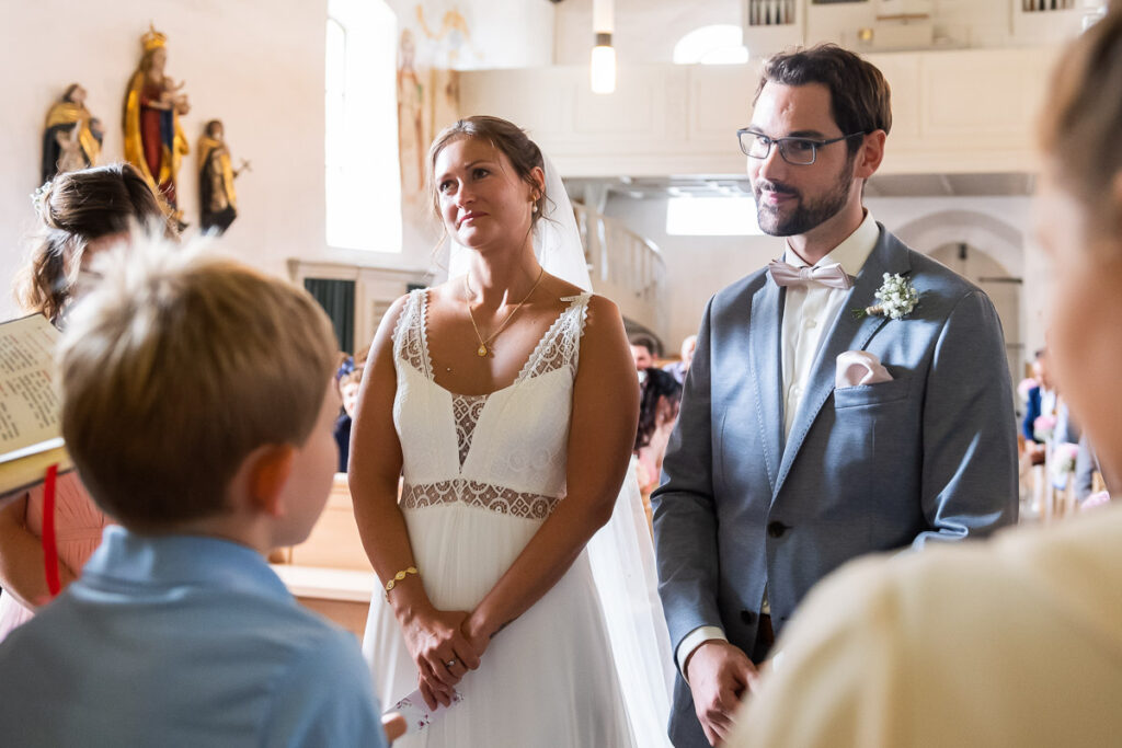 Hochzeit in der Kappelle Sankt NIklausen in Obwalden Hochzeitsfest im Wilerbädli in Wilen Obwalden Hochzeitsfotograf Obwalden