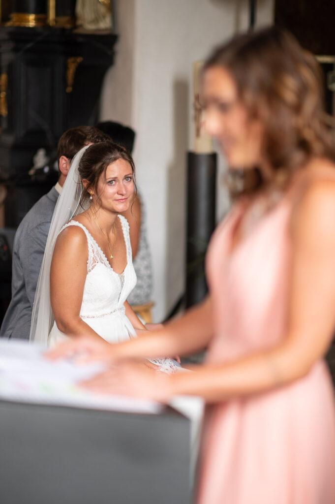 Hochzeit in der Kappelle Sankt NIklausen in Obwalden Hochzeitsfest im Wilerbädli in Wilen Obwalden Hochzeitsfotograf Obwalden