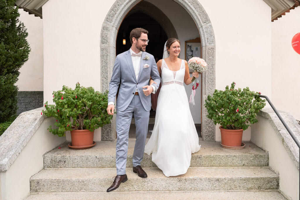 Hochzeit in der Kappelle Sankt NIklausen in Obwalden Hochzeitsfest im Wilerbädli in Wilen Obwalden Hochzeitsfotograf Obwalden
