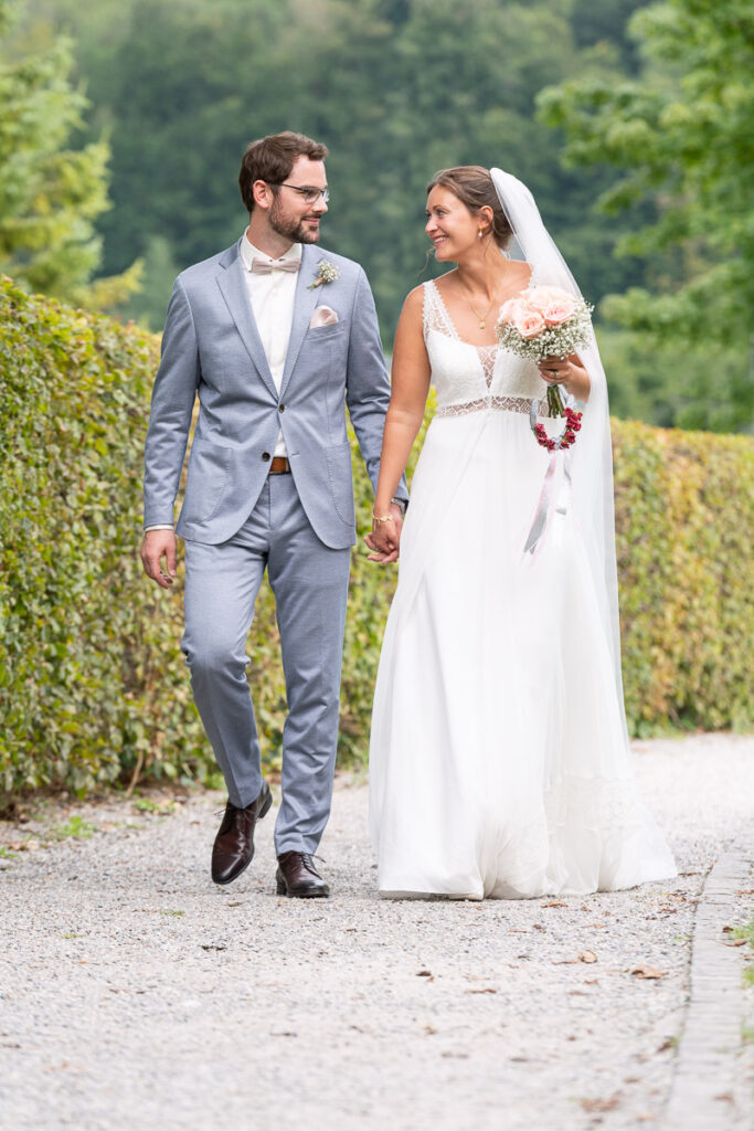 Hochzeit in der Kappelle Sankt NIklausen in Obwalden Hochzeitsfest im Wilerbädli in Wilen Obwalden Hochzeitsfotograf Obwalden
