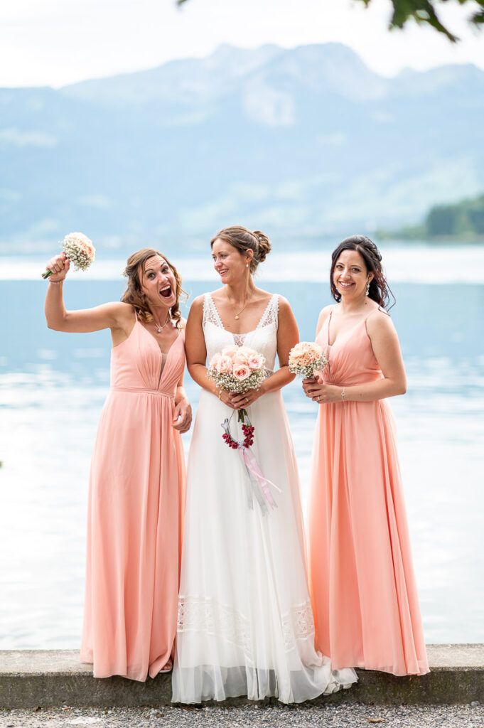 Hochzeit in der Kappelle Sankt NIklausen in Obwalden Hochzeitsfest im Wilerbädli in Wilen Obwalden Hochzeitsfotograf Obwalden