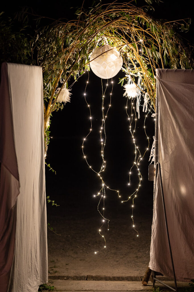 Hochzeit in der Kappelle Sankt NIklausen in Obwalden Hochzeitsfest im Wilerbädli in Wilen Obwalden Hochzeitsfotograf Obwalden