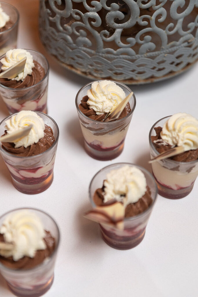 Hochzeit in der Kappelle Sankt NIklausen in Obwalden Hochzeitsfest im Wilerbädli in Wilen Obwalden Hochzeitsfotograf Obwalden