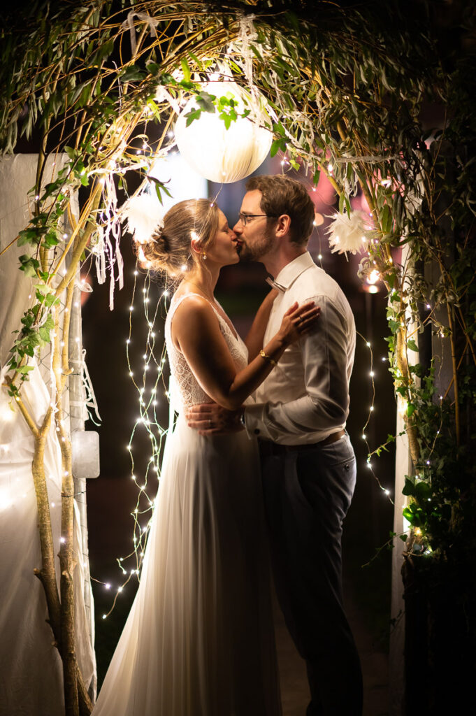 Hochzeit in der Kappelle Sankt NIklausen in Obwalden Hochzeitsfest im Wilerbädli in Wilen Obwalden Hochzeitsfotograf Obwalden