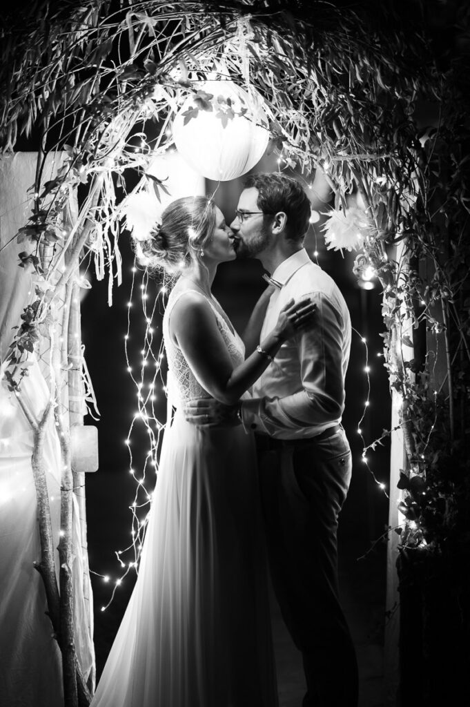 Hochzeit in der Kappelle Sankt NIklausen in Obwalden Hochzeitsfest im Wilerbädli in Wilen Obwalden Hochzeitsfotograf Obwalden