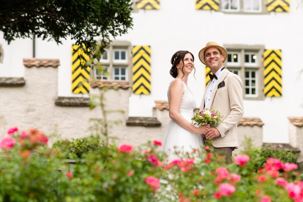 Hochzeit-Uri-Lodge–Seedorf Hochzeit in St Martin Kirche in Altdorf Hochzeitsfeier in Company Lodge Seedorf Fotoshooting im Schloss A Pro und Seedorf Hochzeitsfotograf Uri