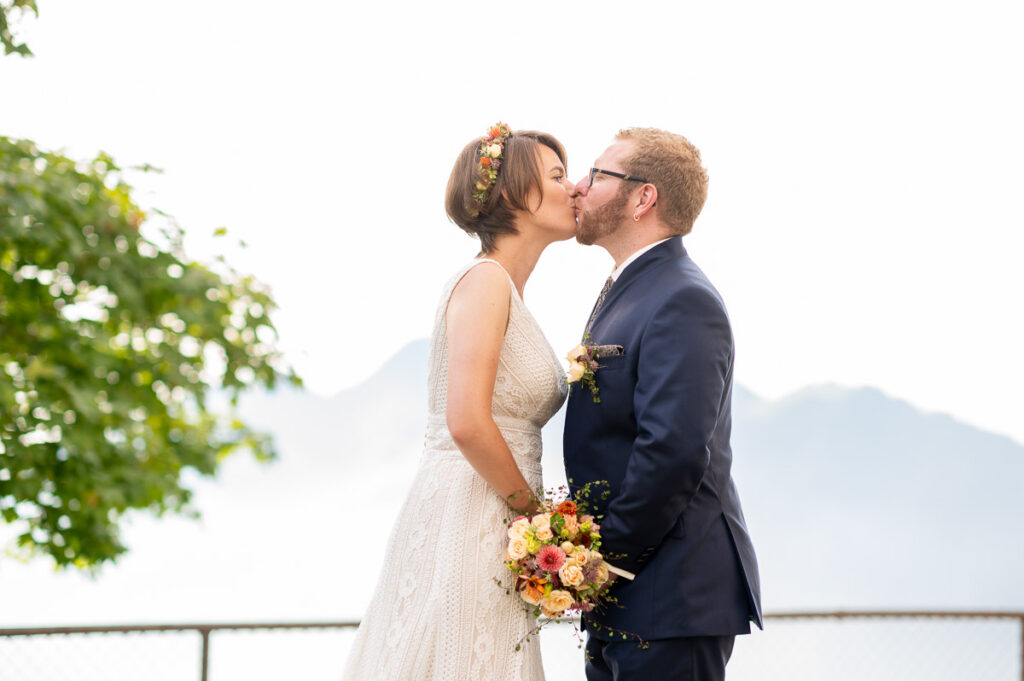 Hochzeit in Niederrickenbach in Dallenwil Kanton Nidwalden Hochzeitsfeier im Schlüssel in Dallenwil Hochzeitsfotograf Obwalden Nidwalden