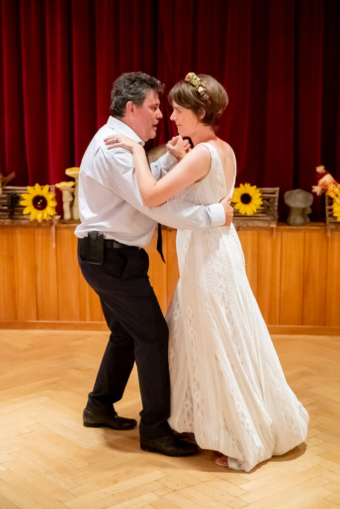 Hochzeit in Niederrickenbach in Dallenwil Kanton Nidwalden Hochzeitsfeier im Schlüssel in Dallenwil Hochzeitsfotograf Obwalden Nidwalden