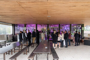 Hochzeit in Sarnen Obwalden Hochzeitsfeier im Eleven in Sarnen Hochzeitsfotograf Zentralschweiz