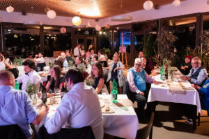 Hochzeit in Sarnen Obwalden Hochzeitsfeier im Eleven in Sarnen Hochzeitsfotograf Zentralschweiz