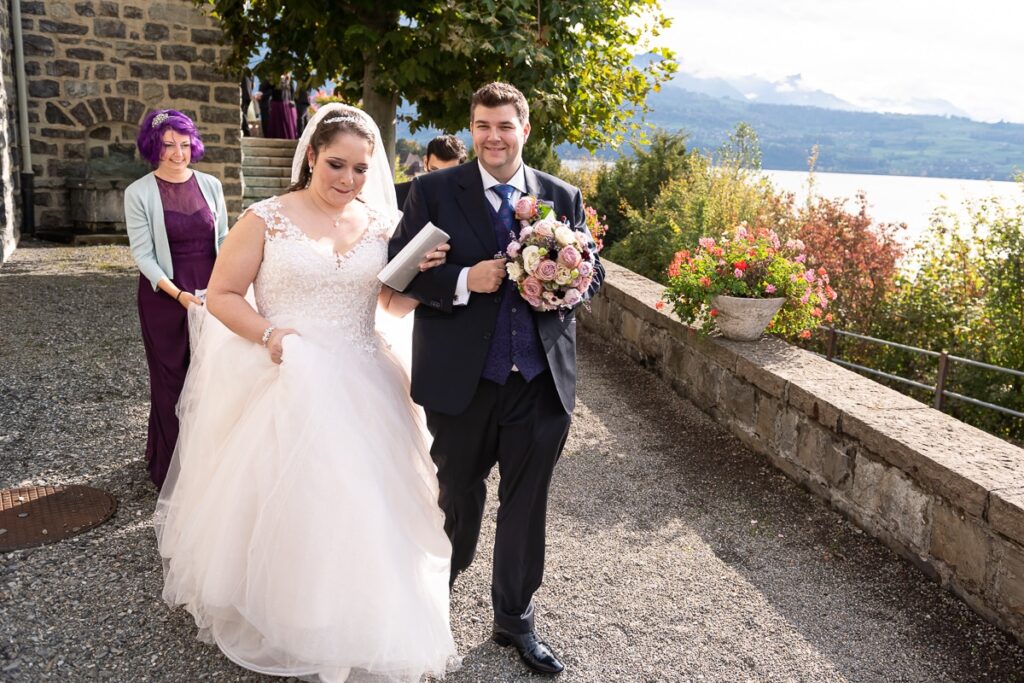Hochzeit in Bern Hochzeit in Kirche Merlingen Kanton Bern Hochzeitsfeier im Parkhotel Gunten