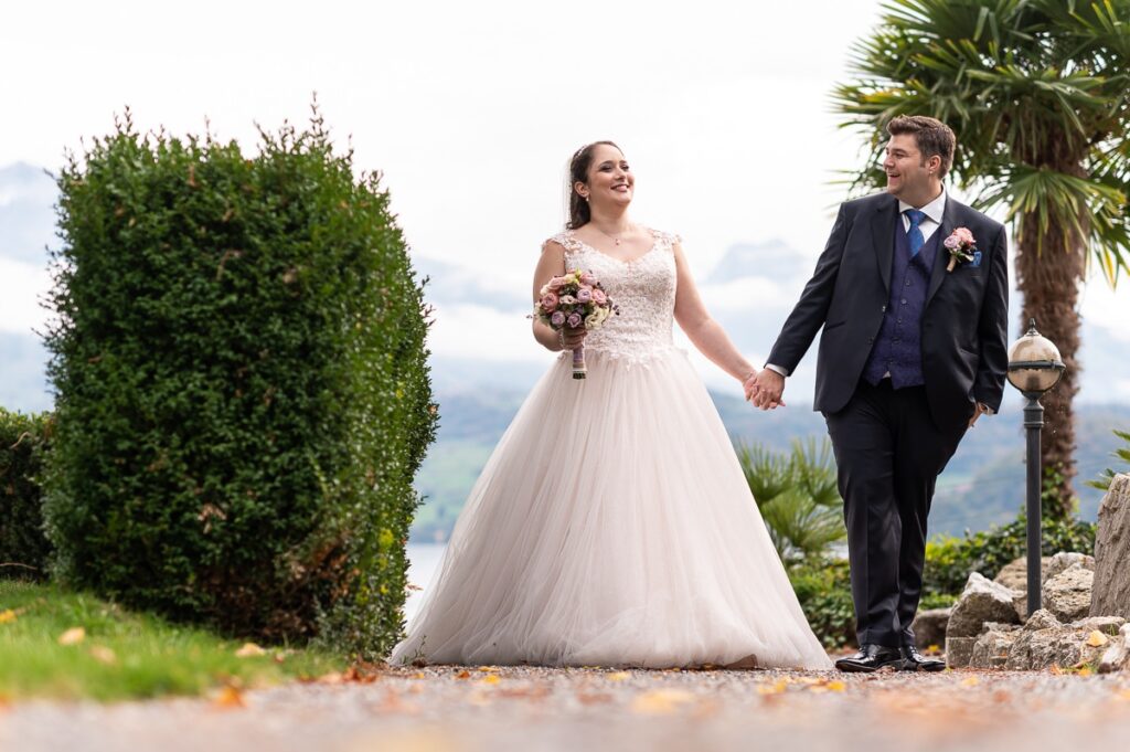 Hochzeit in Bern Hochzeit in Kirche Merlingen Kanton Bern Hochzeitsfeier im Parkhotel Gunten