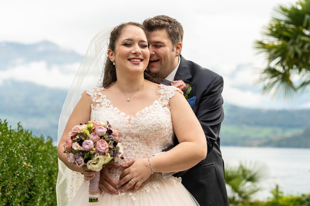 Hochzeit in Bern Hochzeit in Kirche Merlingen Kanton Bern Hochzeitsfeier im Parkhotel Gunten