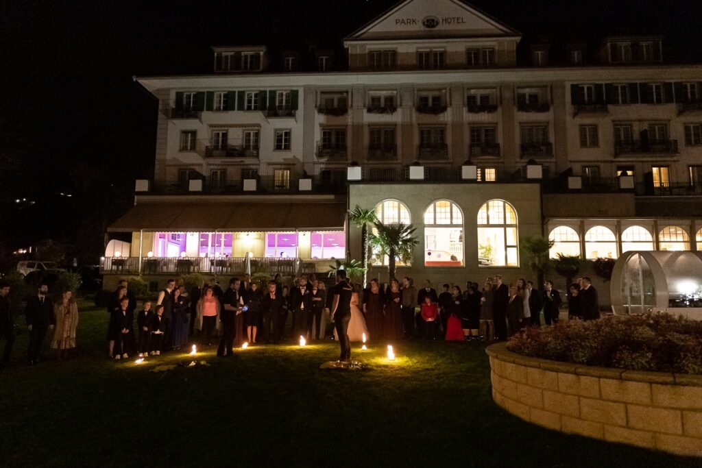 Hochzeit in Bern Hochzeit in Kirche Merlingen Kanton Bern Hochzeitsfeier im Parkhotel Gunten
