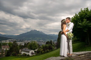 Hochzeitsshooting im Dreilindenpark Luzern beim Konservatorium