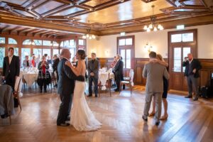 Hochzeit Flüelikapelle, Hotel Paxmontana Sachseln Obwalden Hochzeit Flüelikapelle, Hotel Paxmontana Sachseln Obwalden