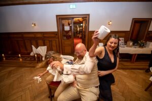 Hochzeit Flüelikapelle, Hotel Paxmontana Sachseln Obwalden Hochzeit Flüelikapelle, Hotel Paxmontana Sachseln Obwalden